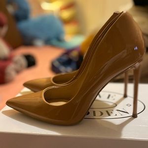 STEVE MADDEN VALA~Camel